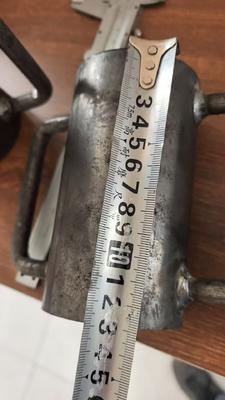 Стальные части для строительных лесов: муфта для стойки с винтовой головкой