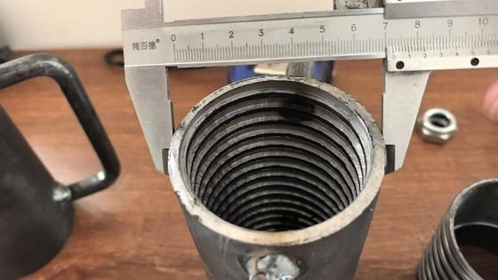 Стальные части для строительных лесов: муфта для стойки с винтовой головкой